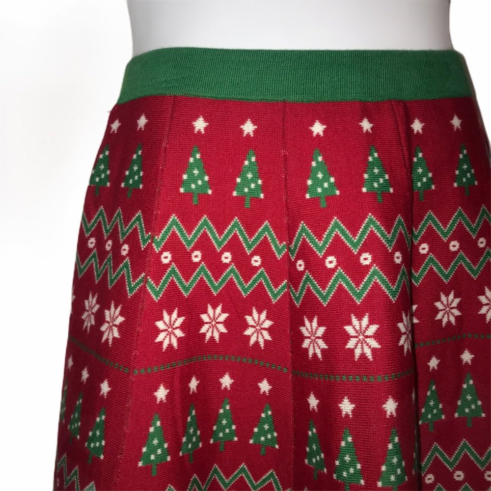 NWT It's Our Time Red Christmas Sweater Skirt XL - Picture 2 of 6